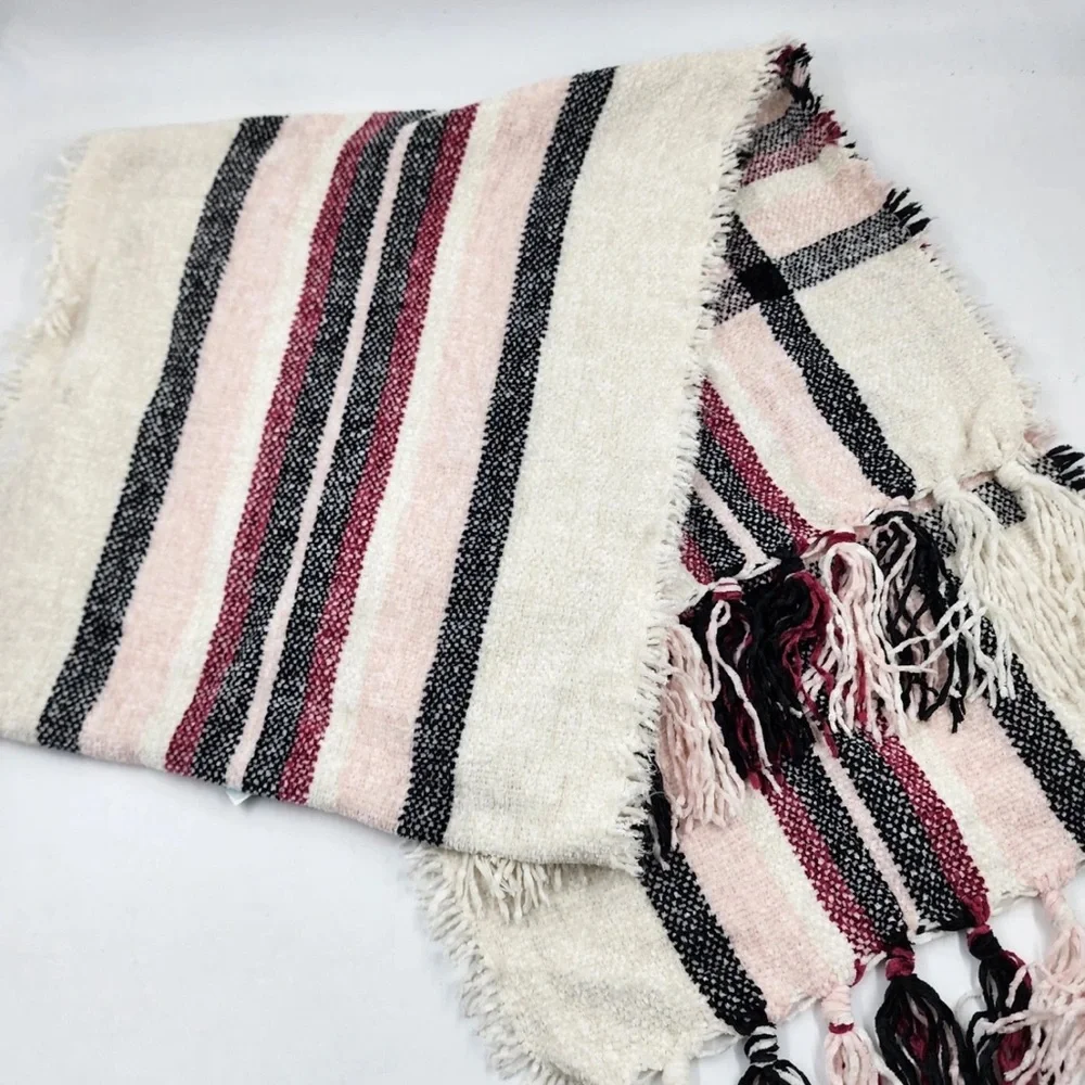 NWT Style & Co Women’s Chenille‎ Pink Plaid Scarf Gifts Stocking Stuffer Soft